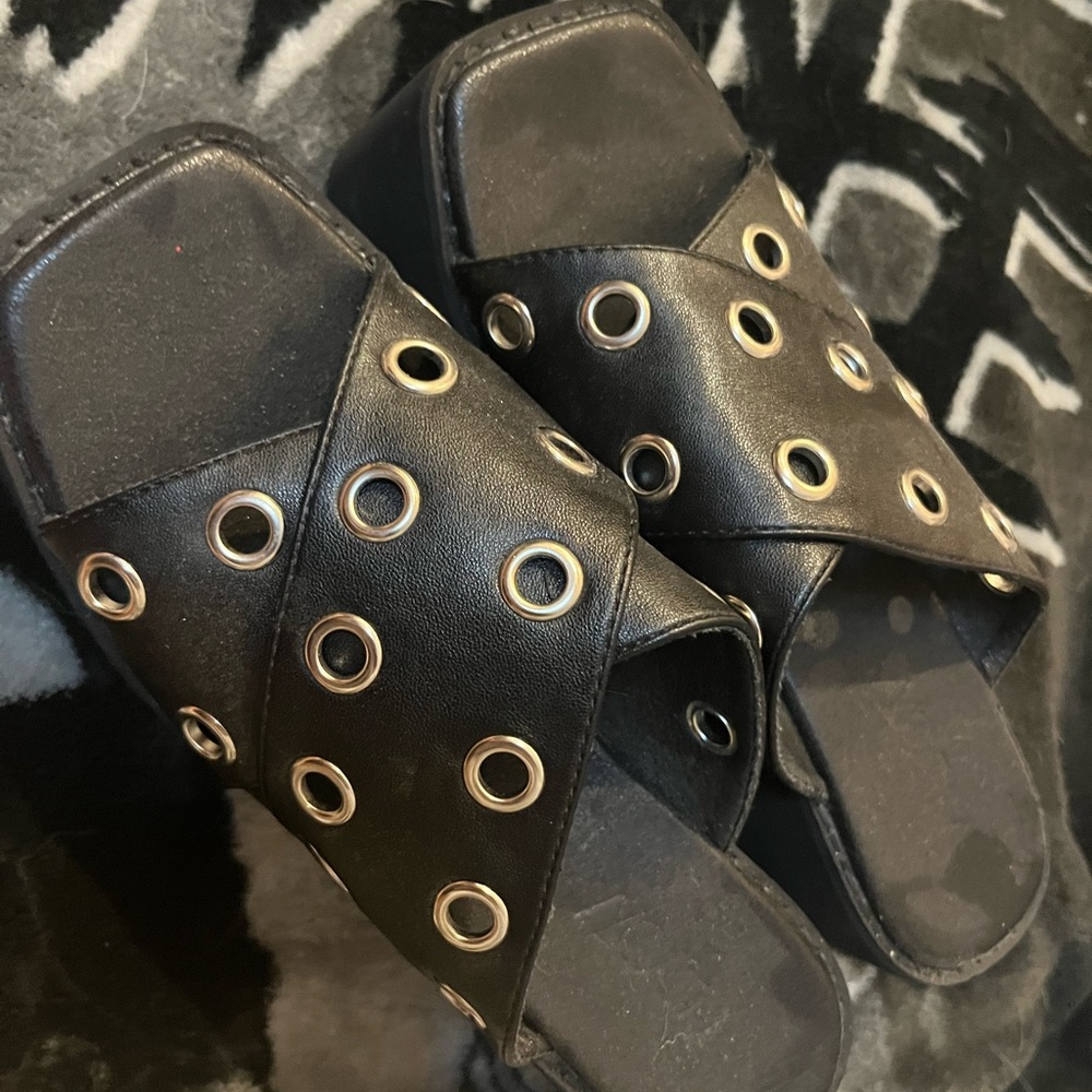 House of widow platform sandals